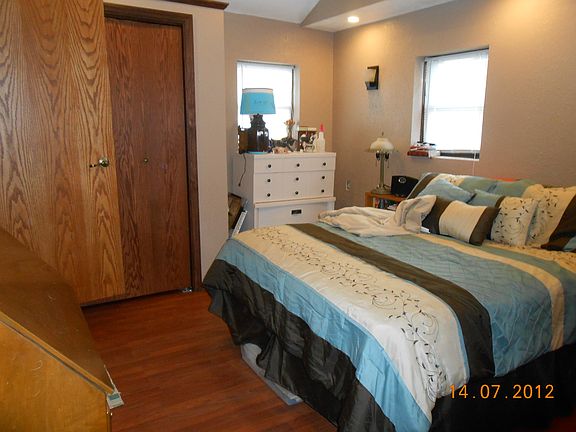 3rd image of 109 E Main St