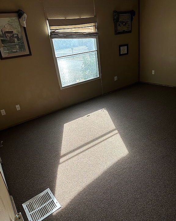 1st image of 305 Pecan Place Ln