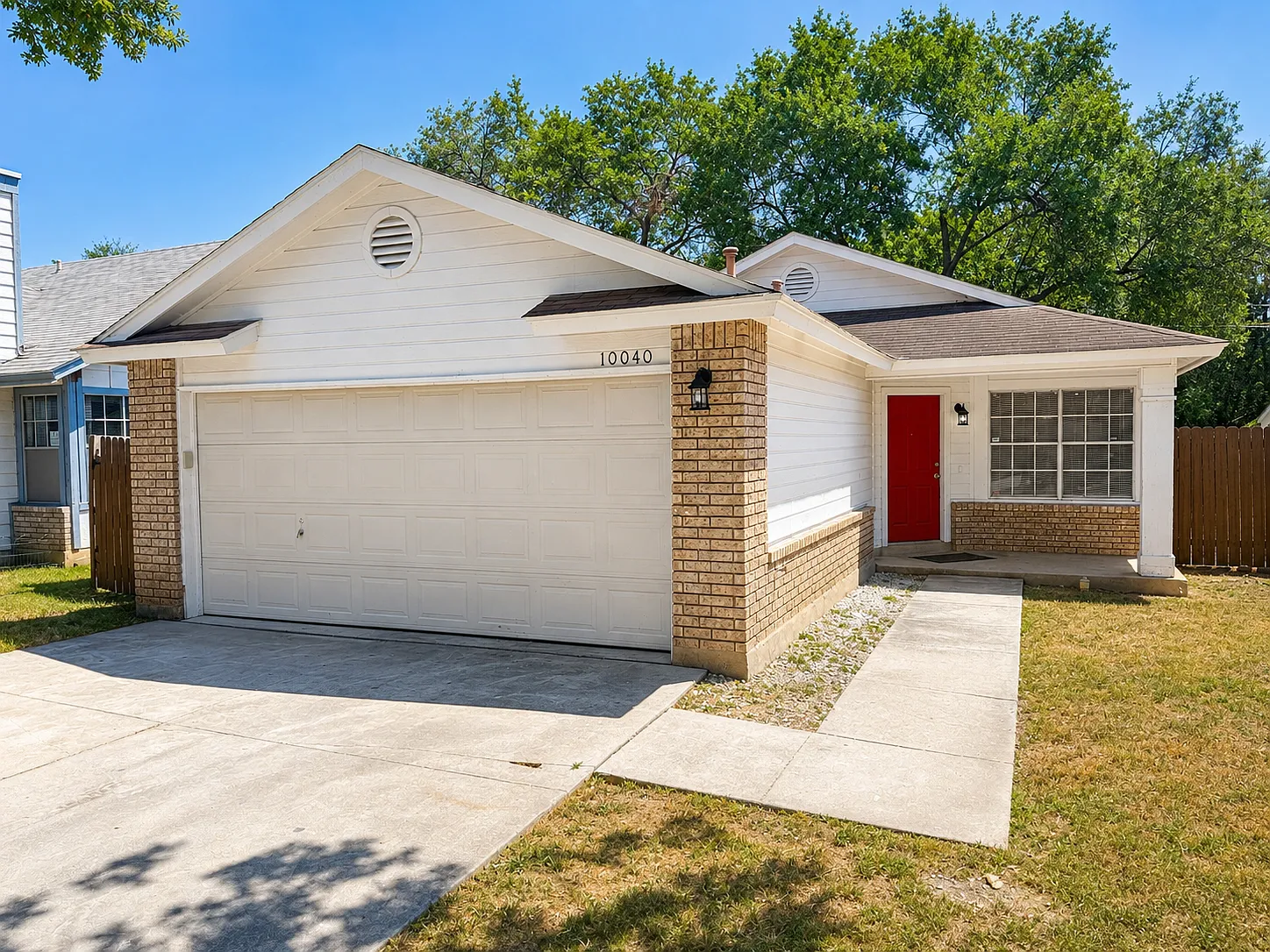 3 bed, 2.0 bath, 1142 sqft, $1,595 — Photo 1