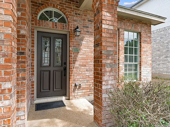 4th image of 1124 HEDGESTONE DR