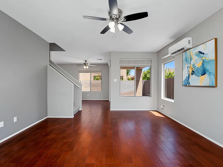 1231 S Amber St — Photo 7