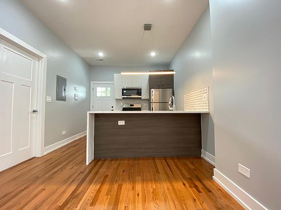 2nd image of 2731 W Lexington St #1R