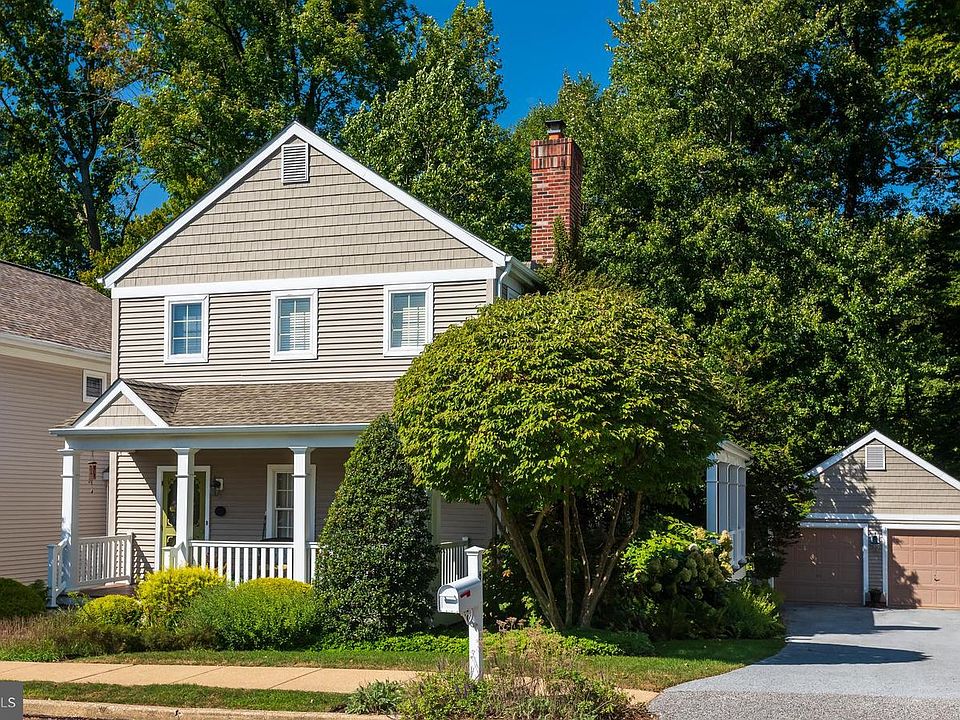 1st image of 633 Huntington Dr