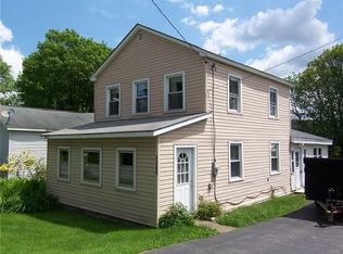 5566 Middle Rd, Munnsville, NY 13409