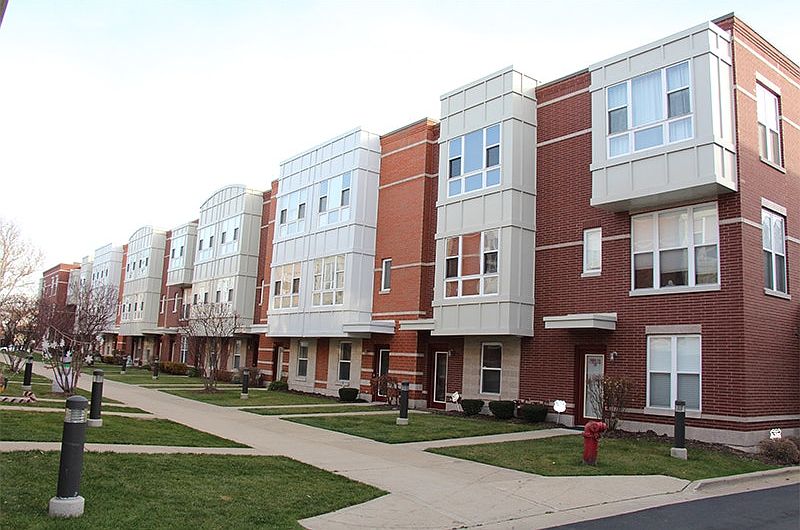 1st image of 3224 N Kilbourn Ave Unit 12