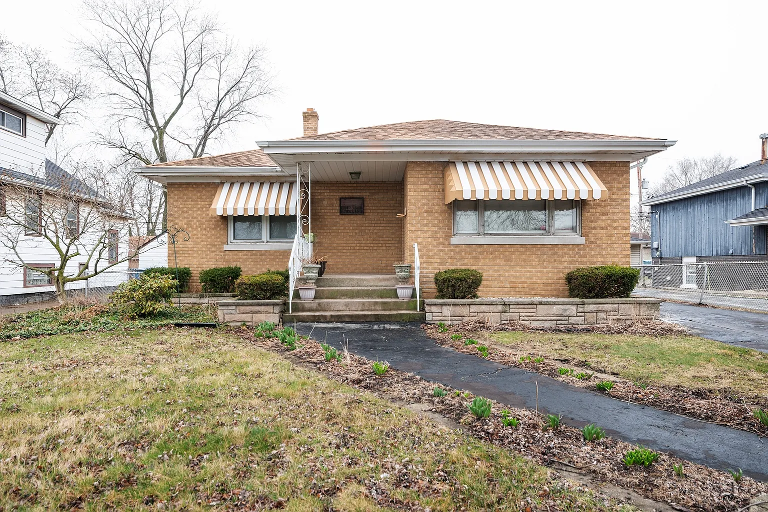 1332 Freeland Ave photo 1