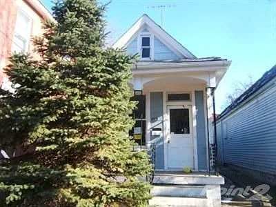 1722 Banklick St photo 1