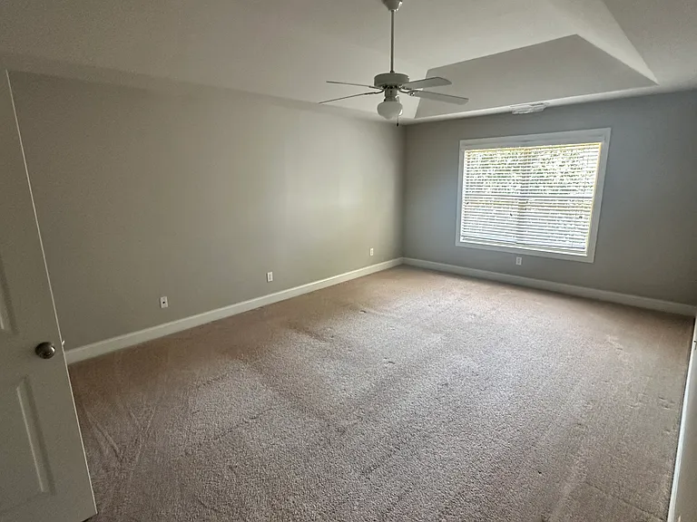 1185 Ashland Dr — Photo 15
