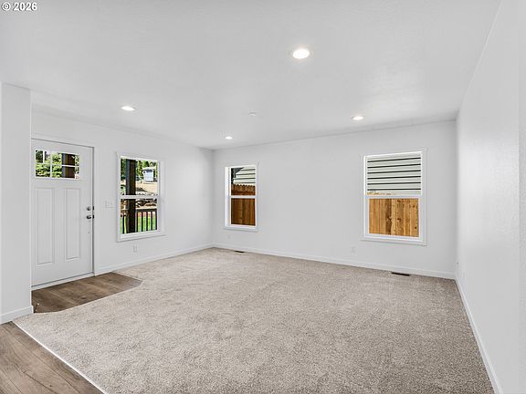 4th image of 2356 5th St
