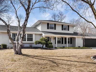8541 North Pelham PARKWAY, Bayside, WI, 53217