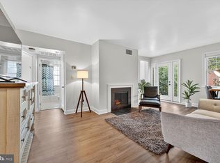 1209 N Pitt St APT 2B, Alexandria, VA 22314