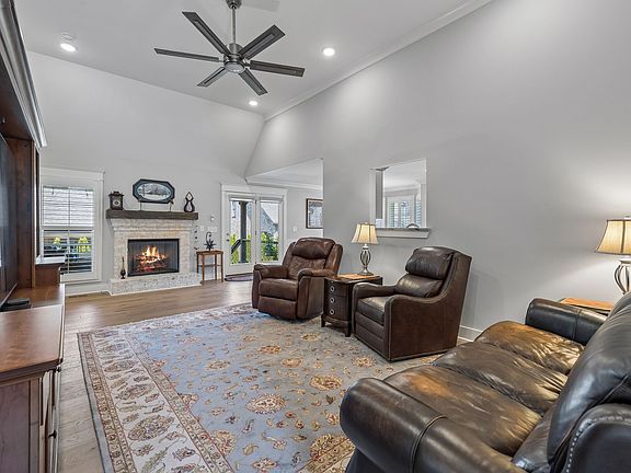 3rd image of 1017 Jackston Mack Way