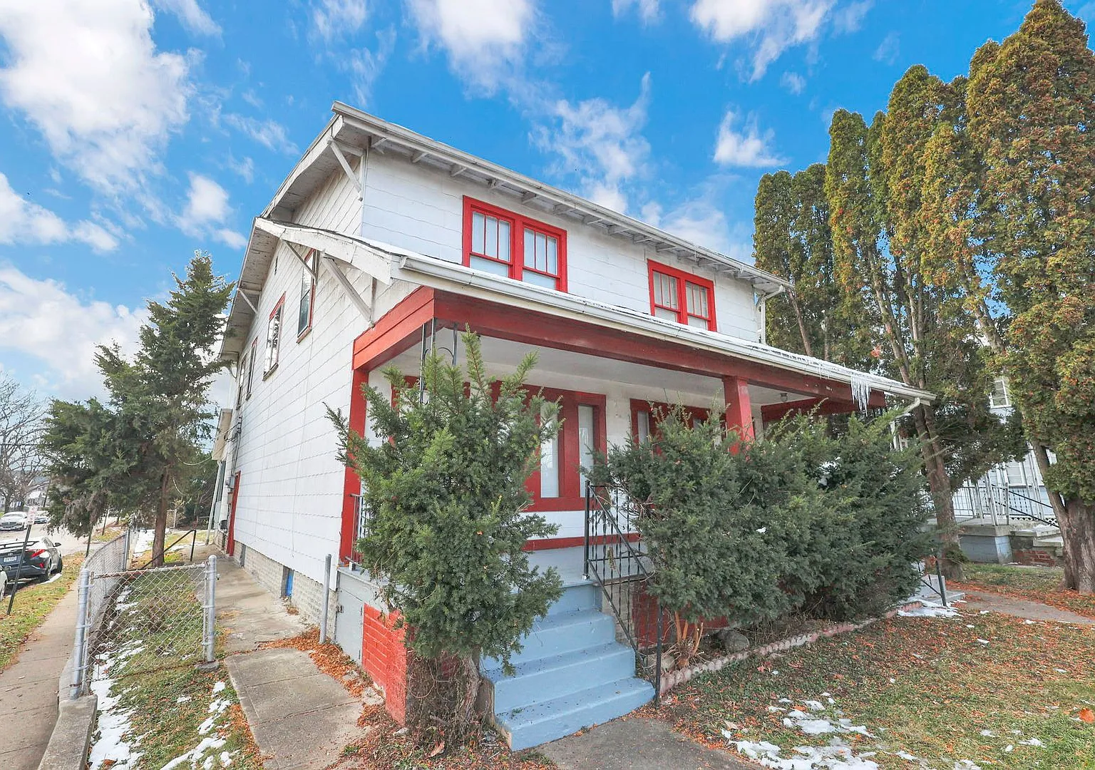 2709-2711 Sullivant Ave — Photo 4