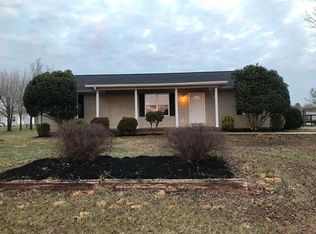 451 Golf Trail Rd, Jamestown, KY 42629