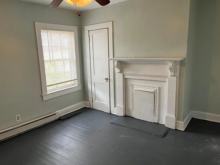 720 Elm St #A — Photo 8