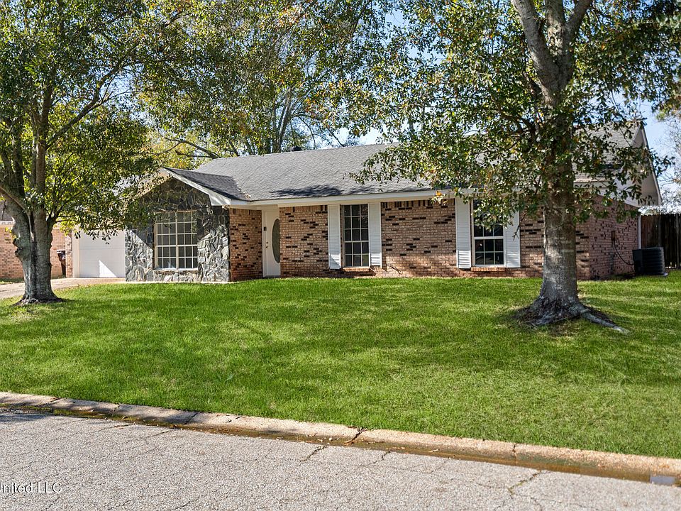 1st image of 409 Mose Dr