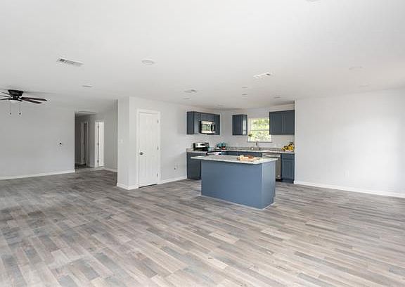 5th image of 1515 NW 3rd Ave