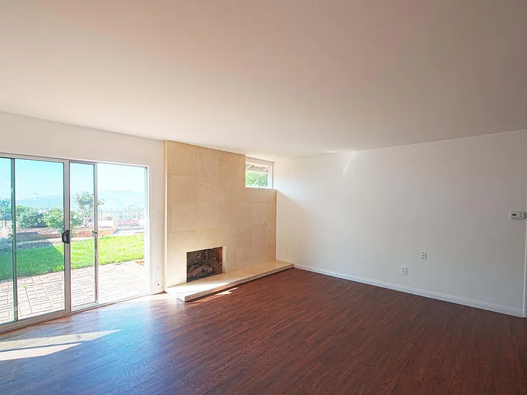 4118 Caflur Ave — Photo 5