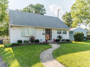 1555 Avenue Dr, Columbus, OH 43227