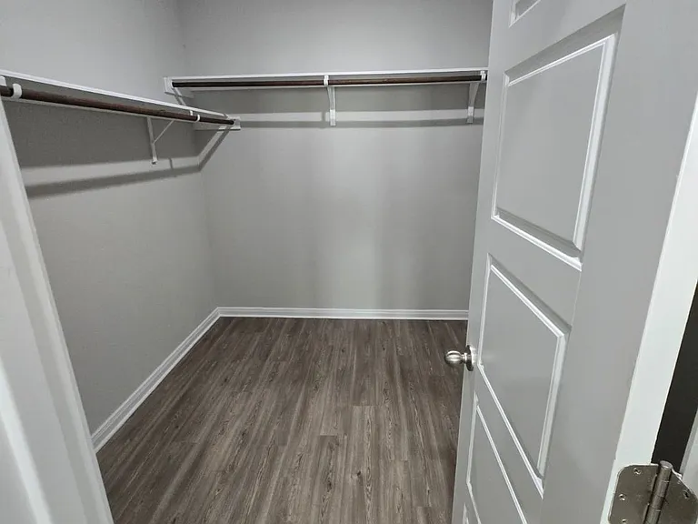 313 Caleb Ct — Photo 16
