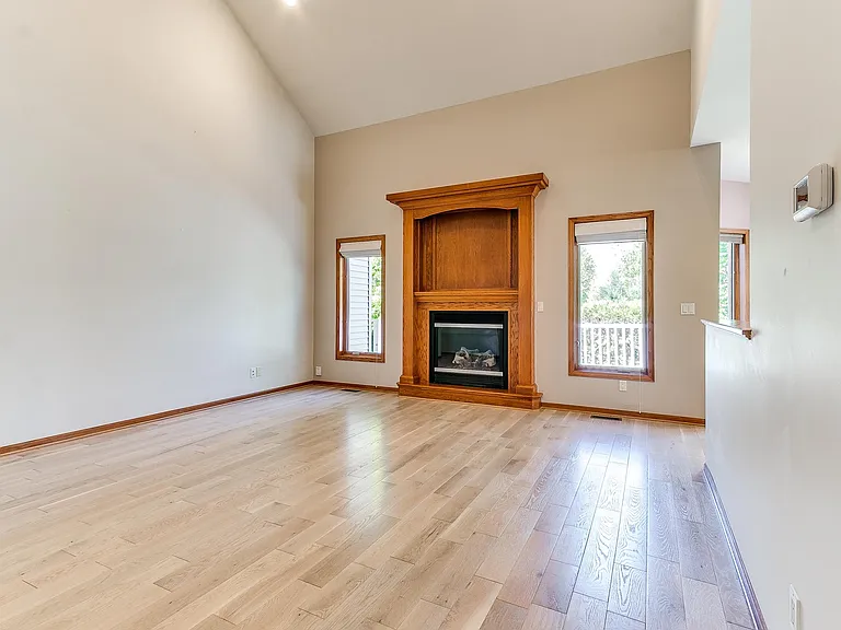 3120 Roxboro Dr — Photo 5