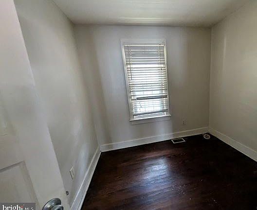 5th image of 267 Homecrest Ave