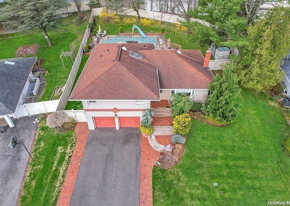 1st image of 9 Hazelwood Drive
