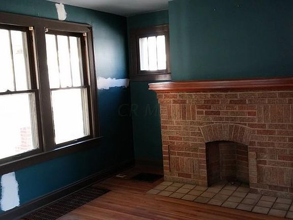 5th image of 816 S Terrace Ave