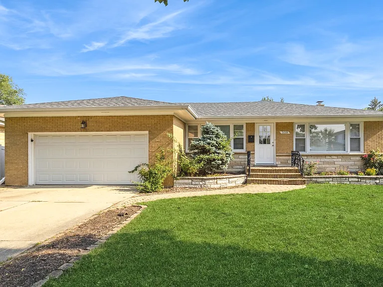 5018 Dobson St — Photo 1