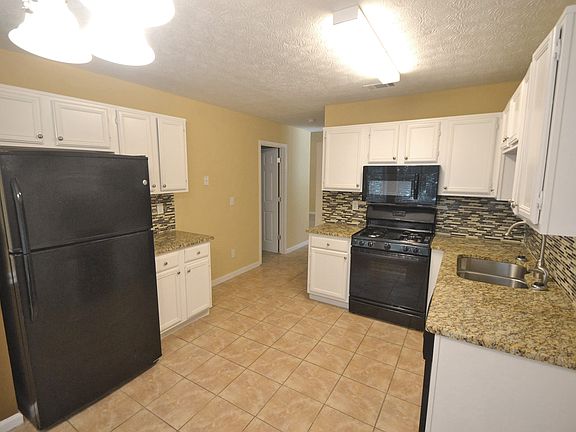 4th image of 1096 Plantation Blvd SE