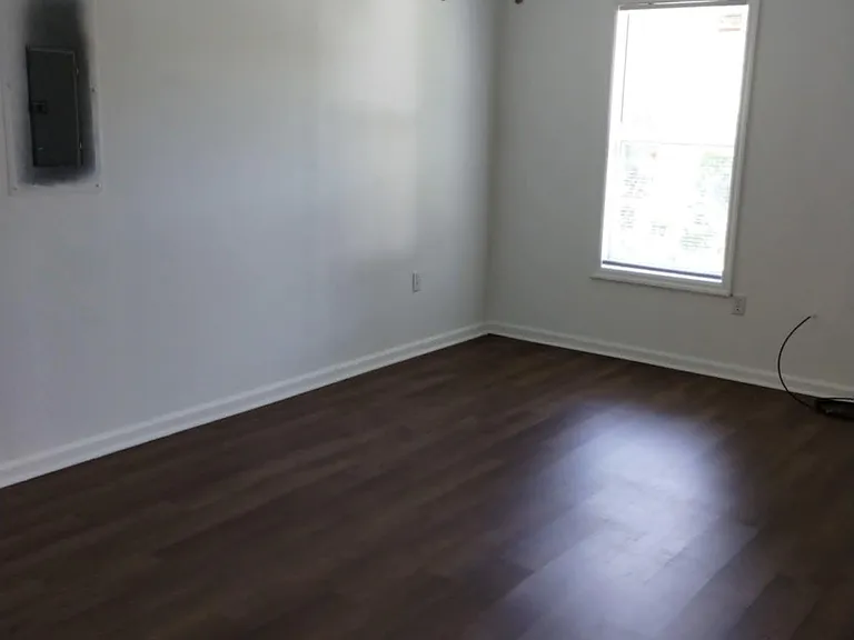 2491 Russell St #F — Photo 9