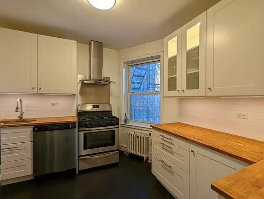 Sold by Esther Flynn Real Estate | media 24