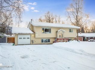 17956 Tonsina Ct, Eagle River, AK 99577