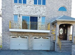 103 Ray St, Garfield, NJ 07026