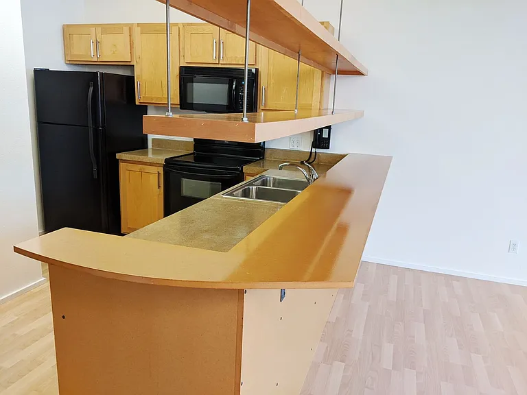 Mercury - Residential — Photo 4