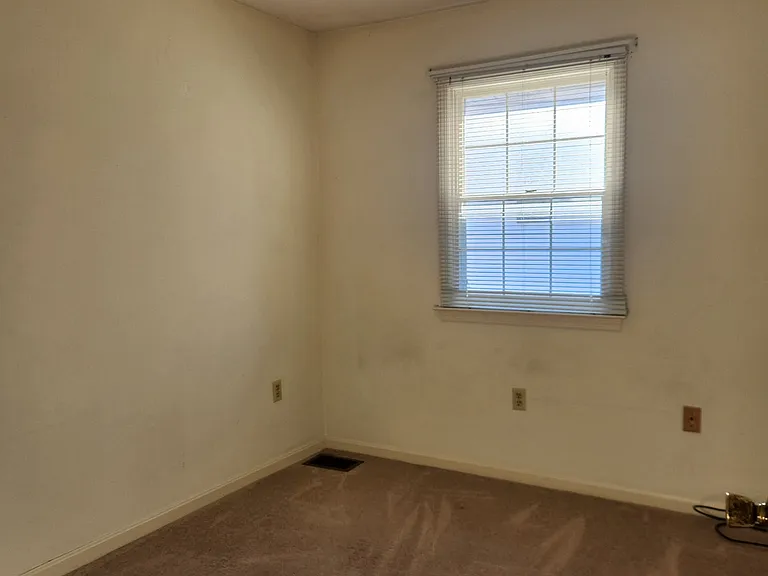105 Ridge Ave — Photo 8