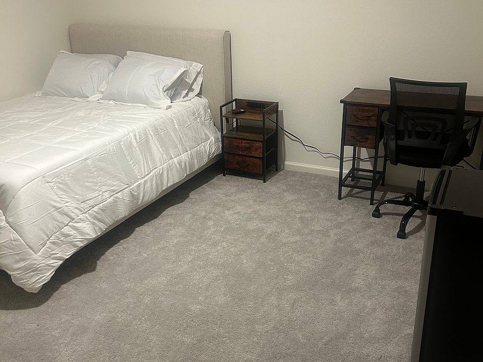 1st image of 15024 Ronan Dr #4