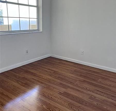 5th image of 651 Cypress Lake Blvd #H