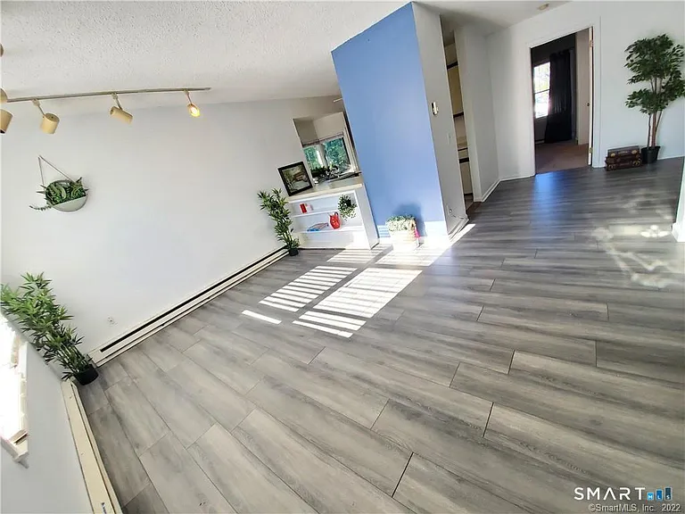 34 Glenwood Ave #101 — Photo 3