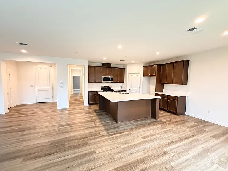 1858 Morro Ct — Photo 7