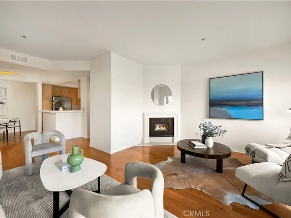 12060 Hoffman St Unit 103, Studio City, CA 91604