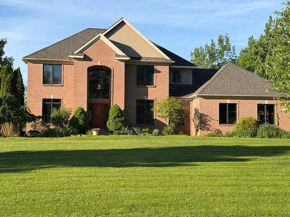 8078 Tipperary Trl SE, Alto, MI 49302
