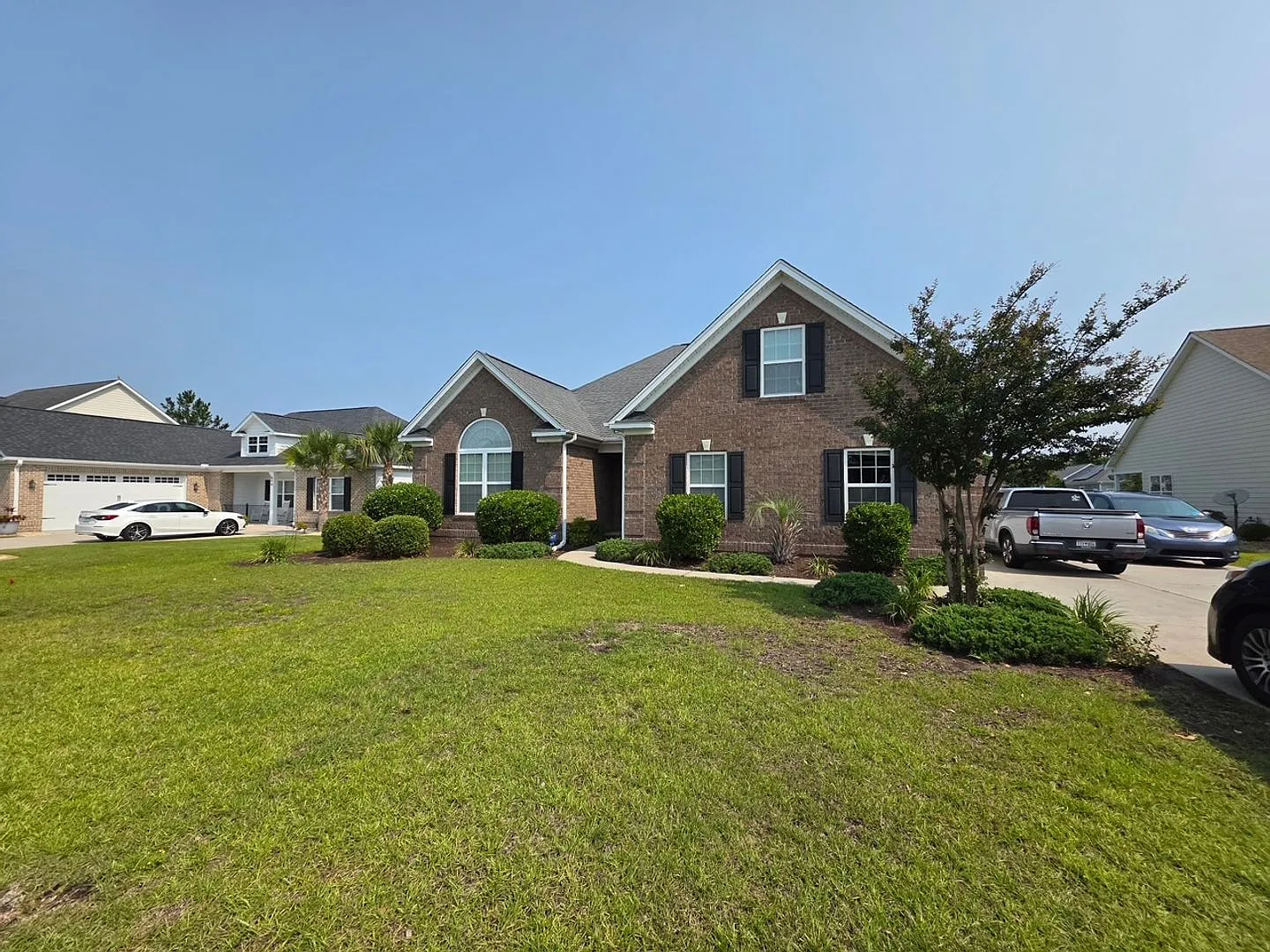 670 Uniola Drive — Photo 2