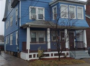 14 Cross St, Hamden, CT 06514