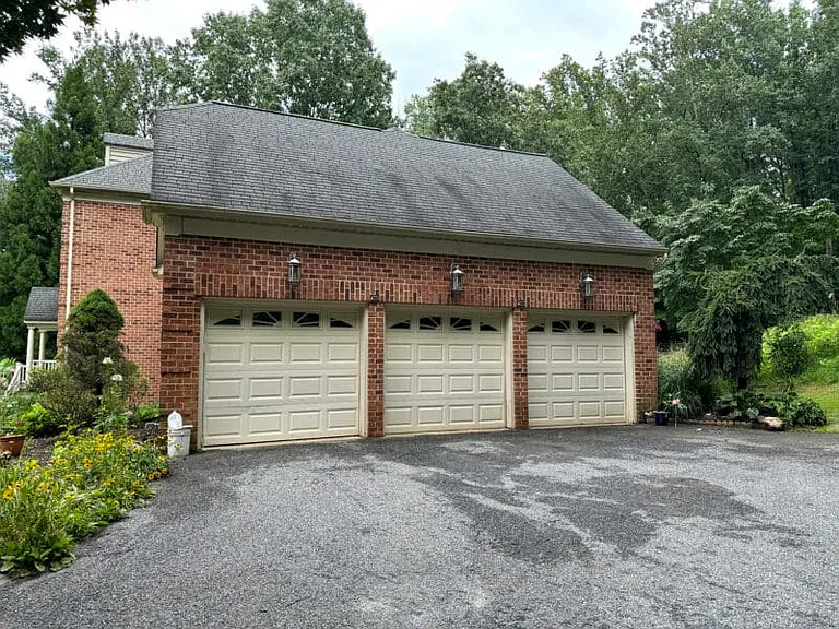 1036 Upper Glencoe Rd — Photo 4