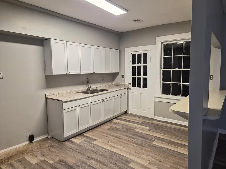 935 Blandford Ave #A — Photo 3