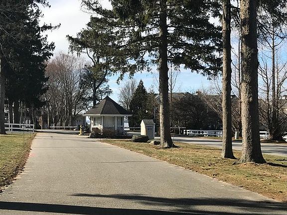 Entrance for neighborhood