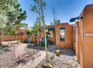 2074 Placita De Vida, Santa Fe, NM 87505