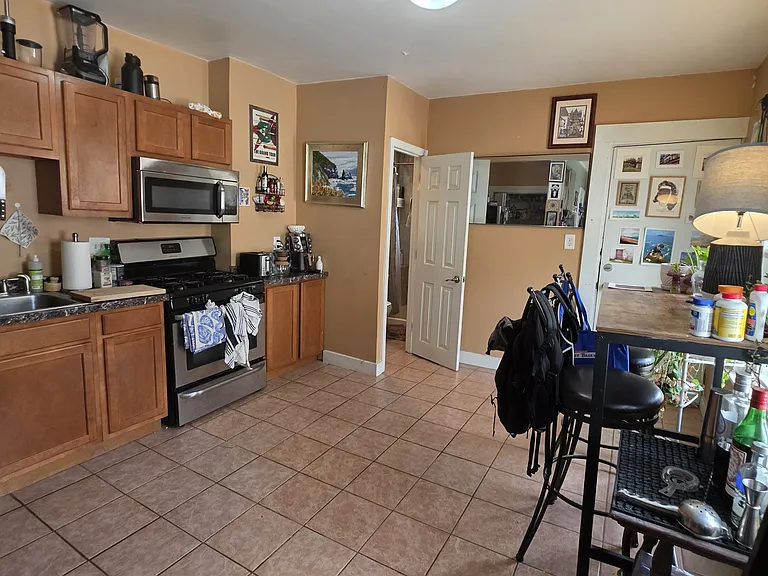 59 Oak St #2 — Photo 4