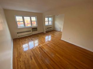 36-32 24th St #3D, Astoria, NY 11106